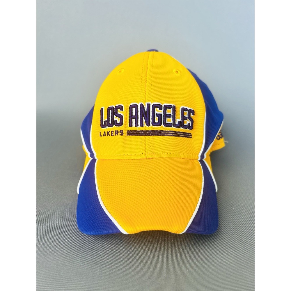 Los‎ Angeles Lakers Adidas S/M Fitted Hat Ball Cap